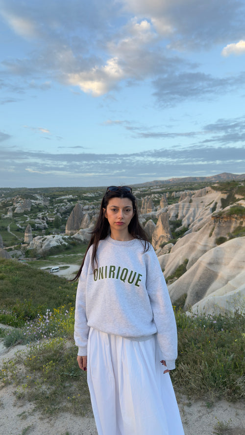 ONIRIQUE CREWNECK